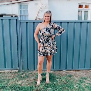 Meet your Posher, Zoe